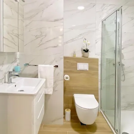 Park & Play דירה *