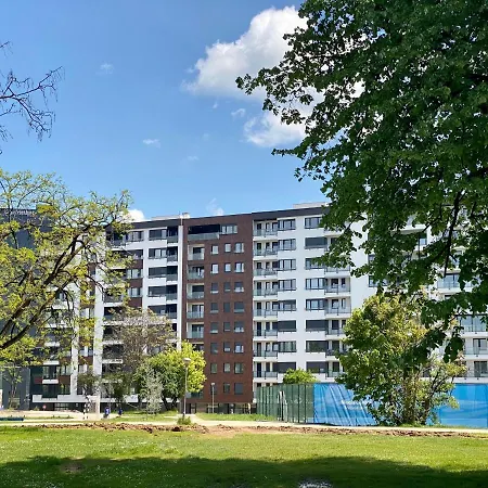 Park & Play דירה *